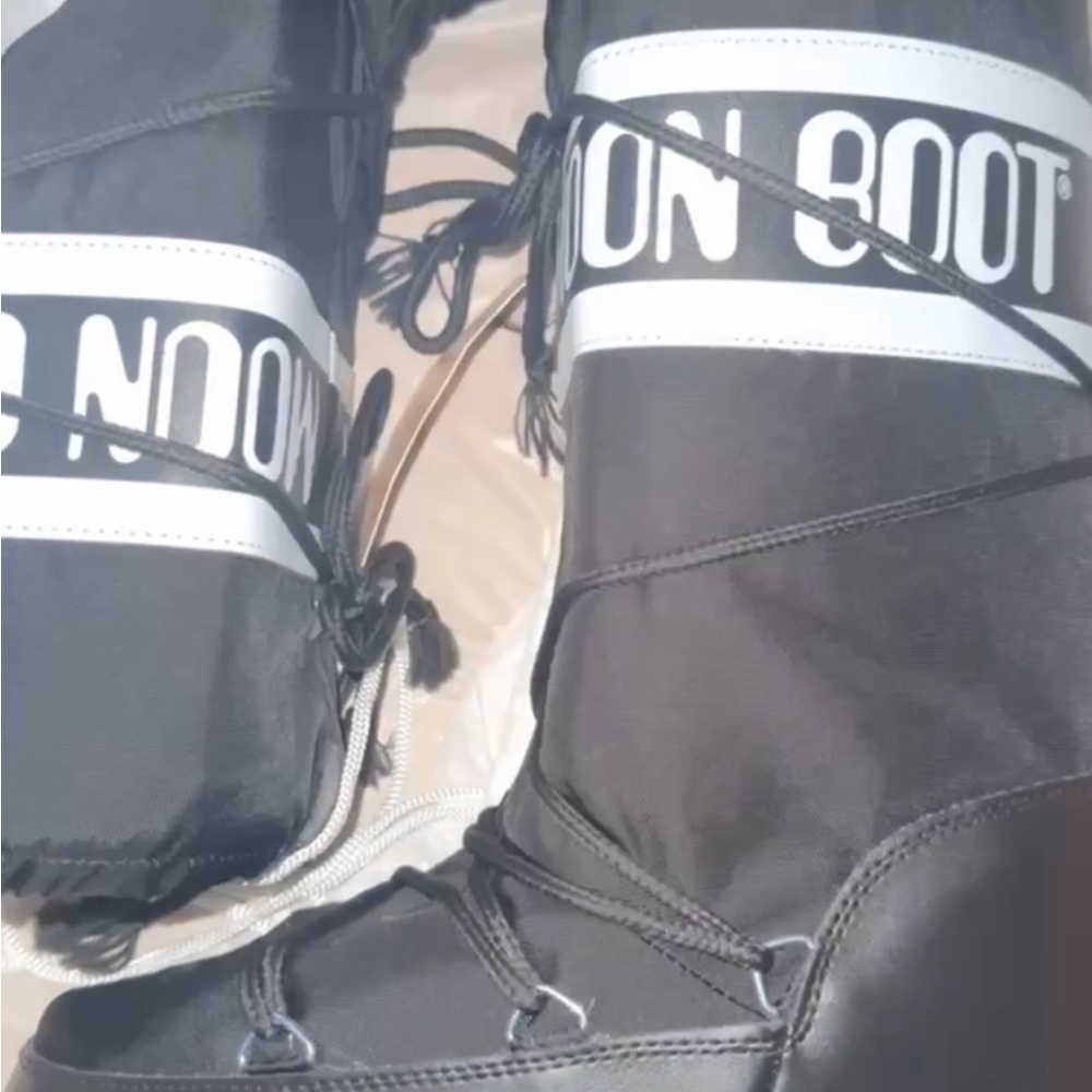 Moon Boot Men's Black Snow Boots